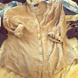 Woman’s 3/4 Sleeve Button Up